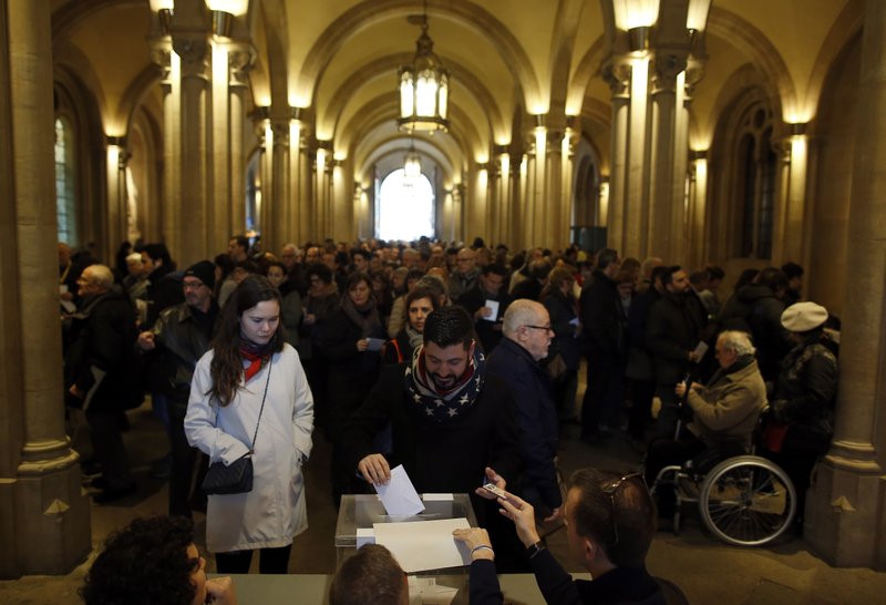 Phe ủng hộ độc lập chiến thắng bầu cử lịch sử ở Catalonia